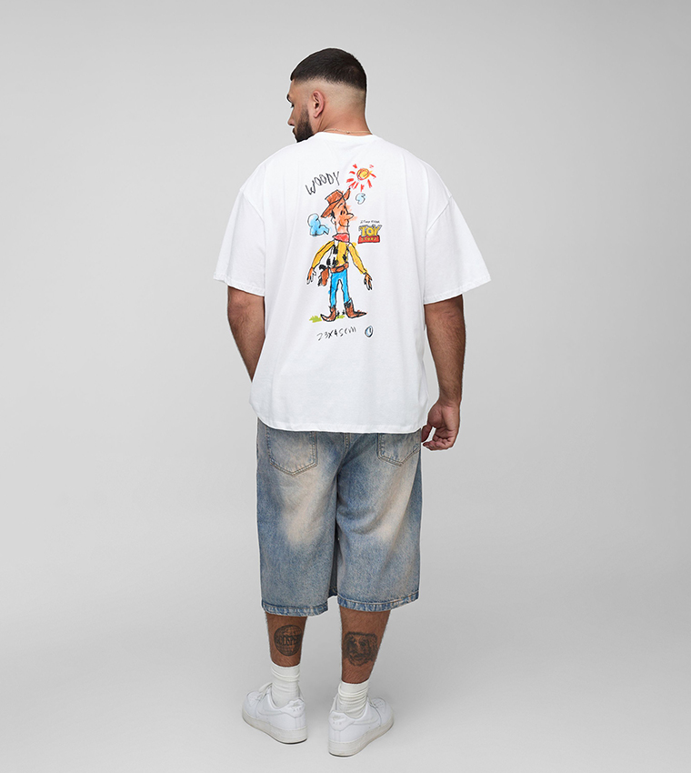 تيشيرت أوفرسايز بطبعة 