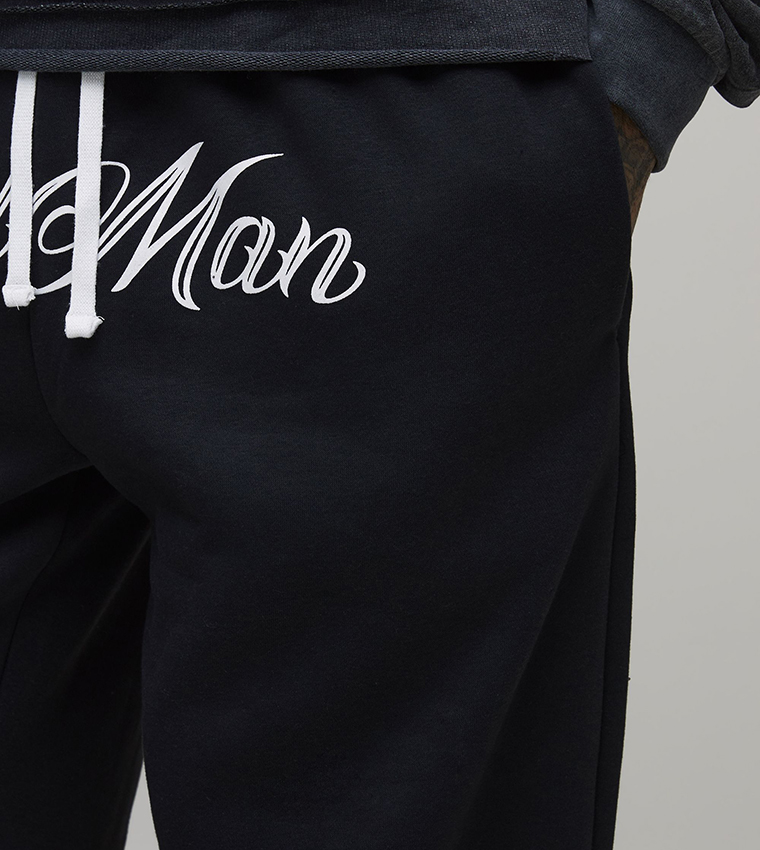 بنطلون رياضي بطبعة للمقاسات الطويلة 