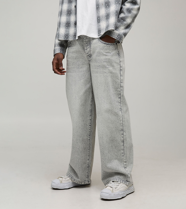 Mid Rise Baggy Fit Jeans