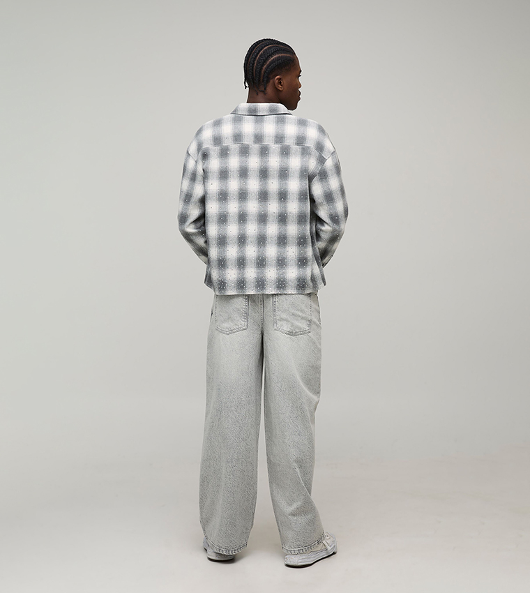 Mid Rise Baggy Fit Jeans