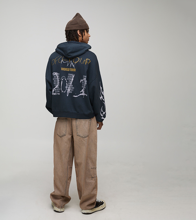 هودي أوفرسايز بطبعة 