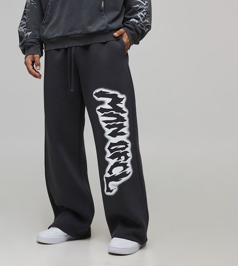 بنطلون رياضي واسع بطبعة 