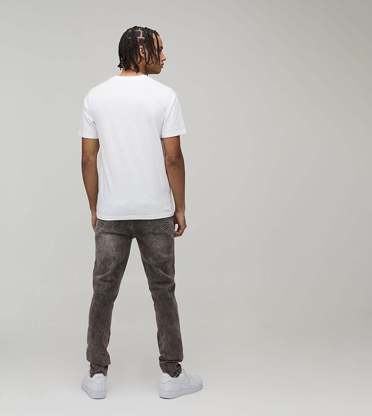 جينز ضيق بخصر عالي 