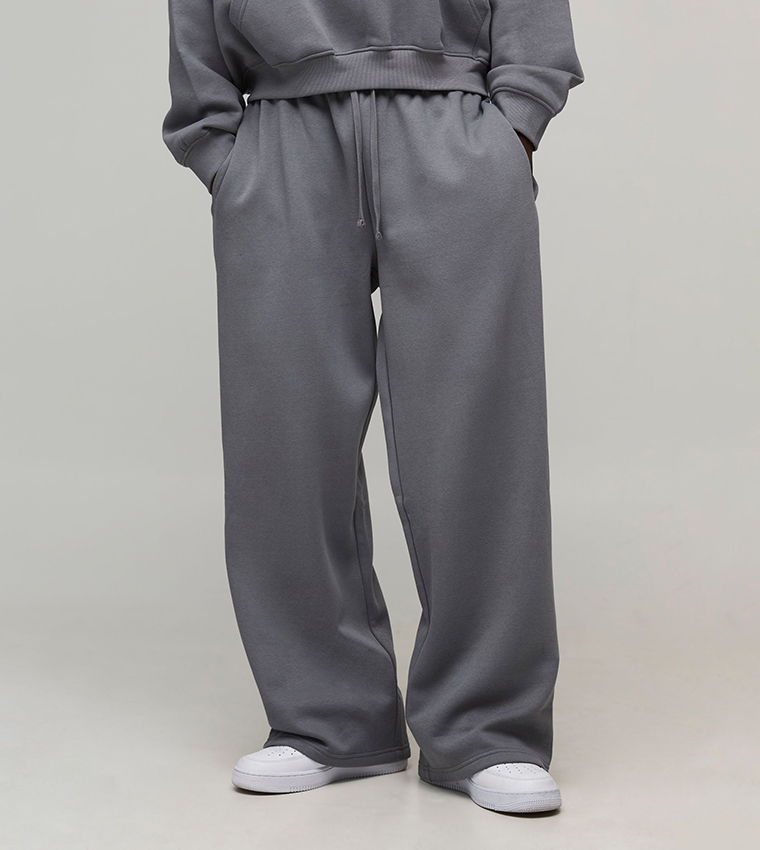 بنطلون رياضة واسع برباط 