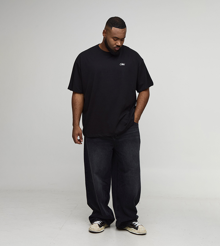 تيشيرت اوفرسايز بطبعة للمقاسات الطويلة والكبيرة 