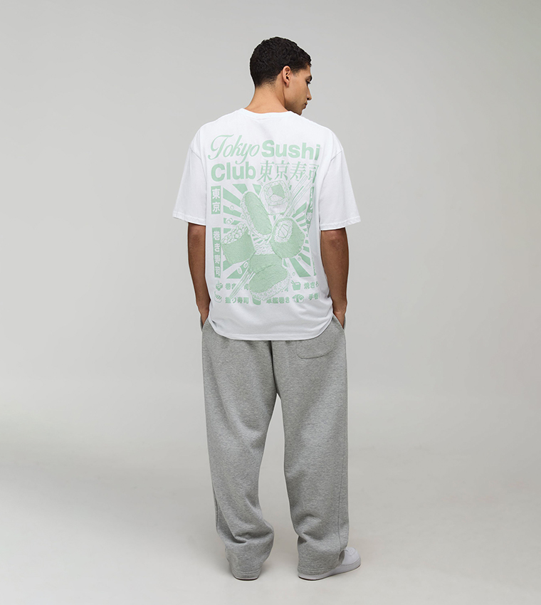 تيشيرت أوفرسايز بطبعة 