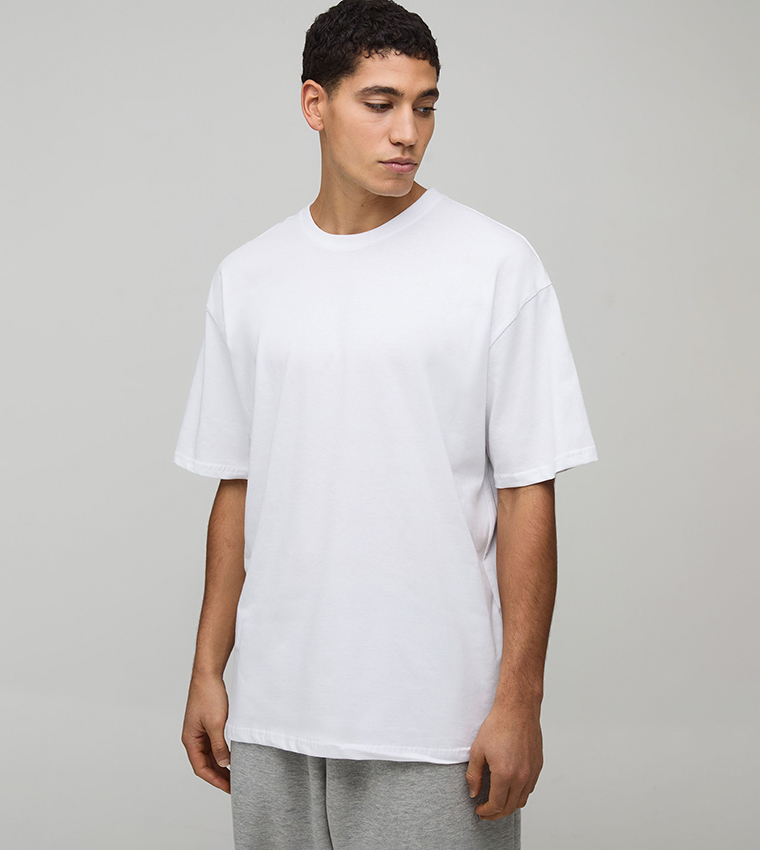 تيشيرت أوفرسايز بطبعة 