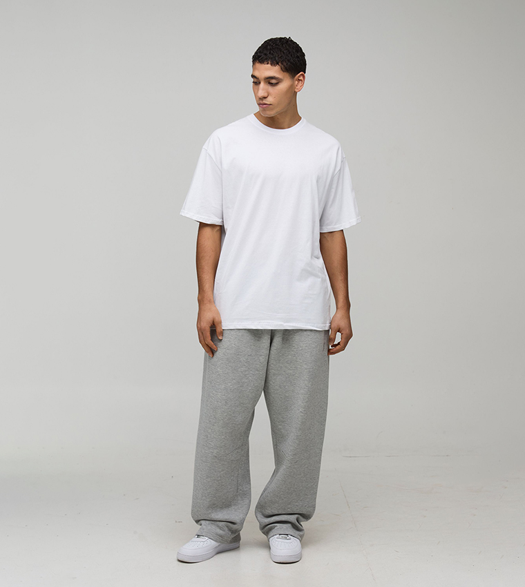 تيشيرت أوفرسايز بطبعة 