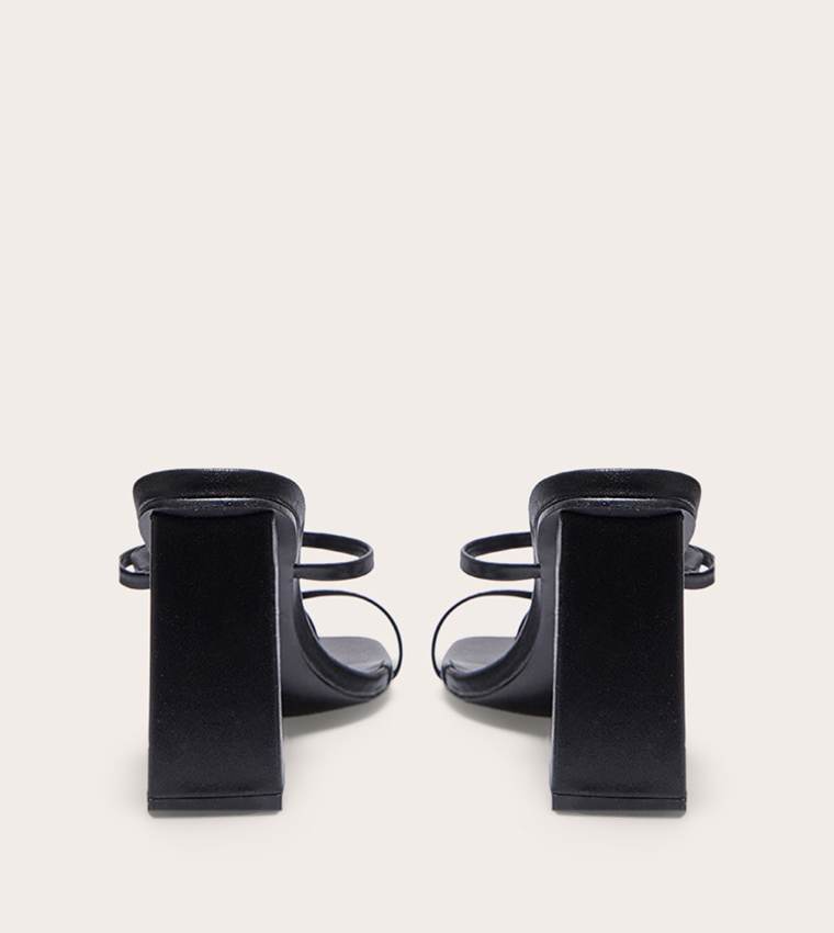 PU Toe Loop Strappy Block Heeled Sandals