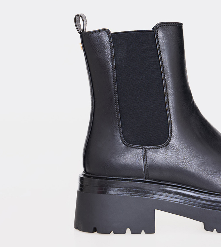 Round Toe Chunky Sole Elastic Chelsea Boots