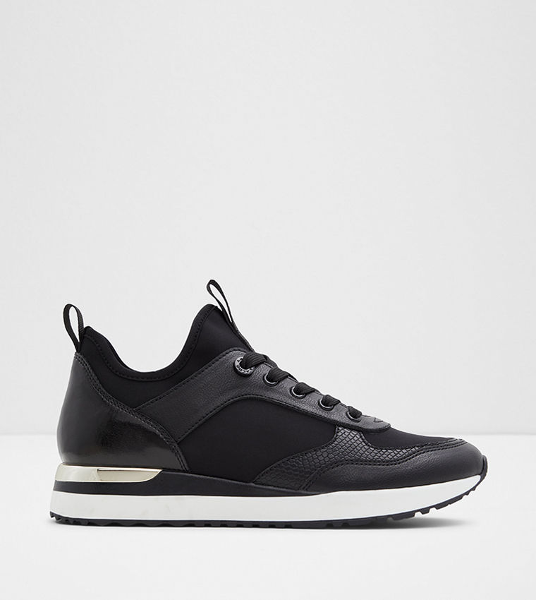 COURTANA Lace-Up Sneakers