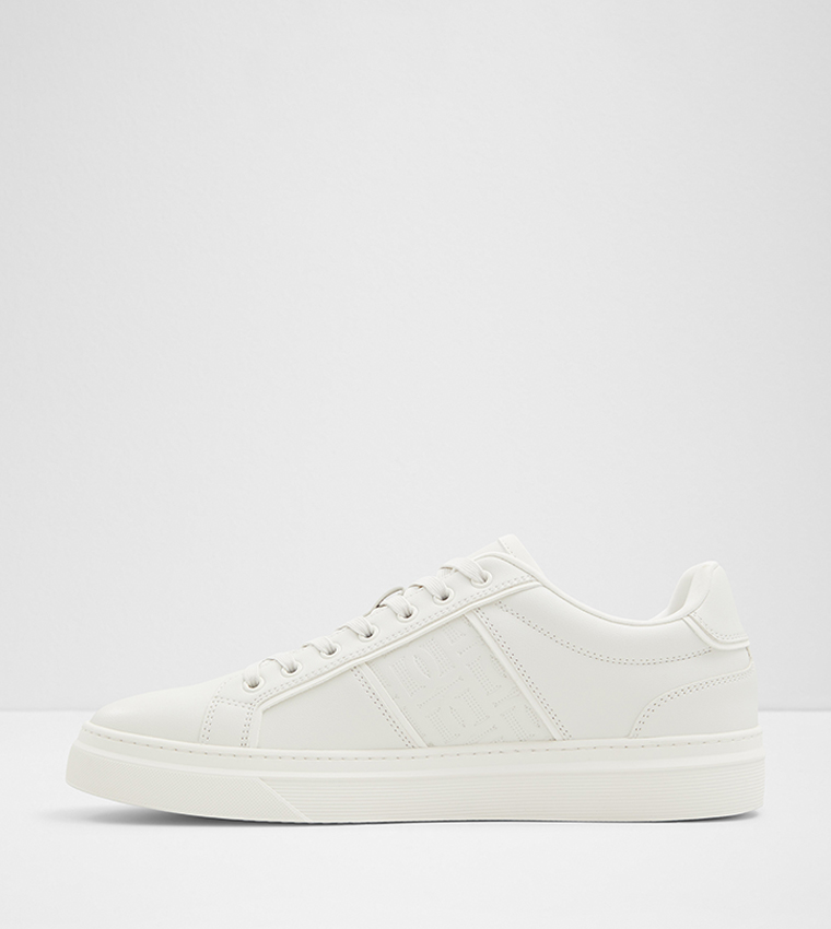 COURTLINE Lace-Up Sneakers
