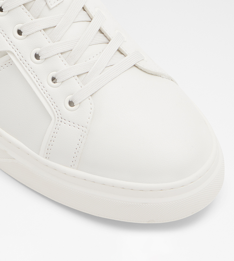 COURTLINE Lace-Up Sneakers