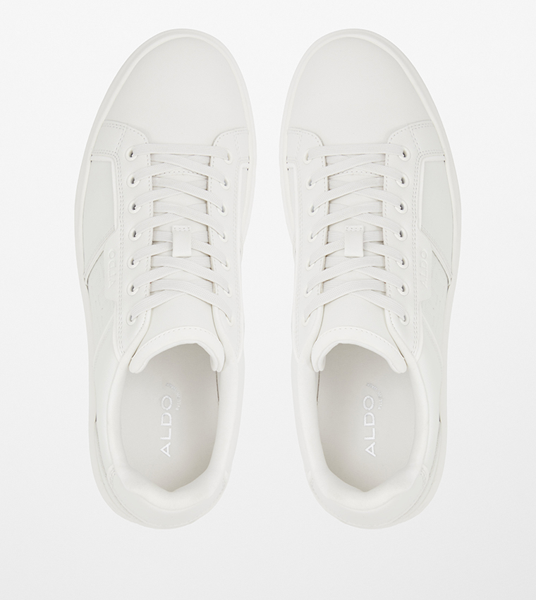 COURTLINE Lace-Up Sneakers