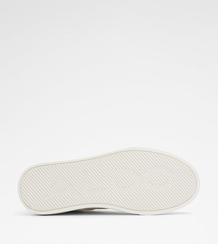 COURTLINE Lace-Up Sneakers