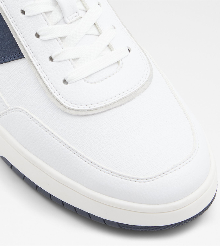 CREED Round Toe Lace-Up Sneakers