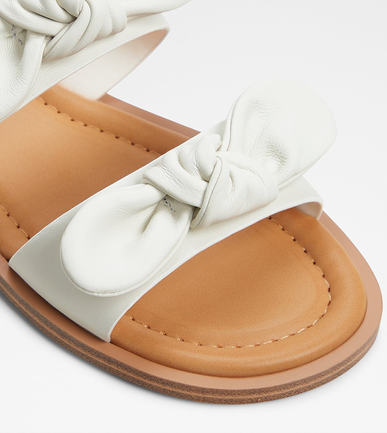 صندل كريكسيد فلات مزين بعقدة 