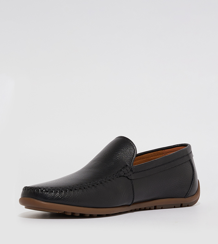 ARTHUR Textured Slip-On Loafers
