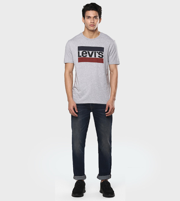 where do they sell levis near me