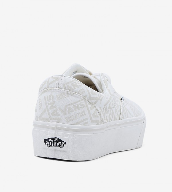 black vans 6
