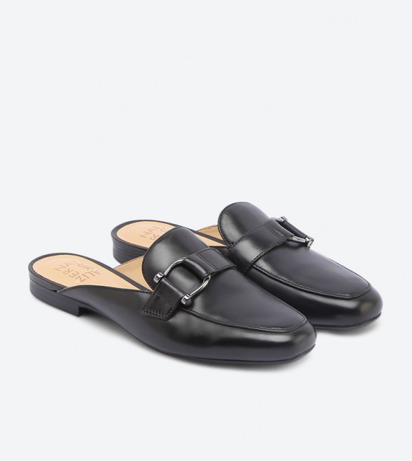 naturalizer gloria mule