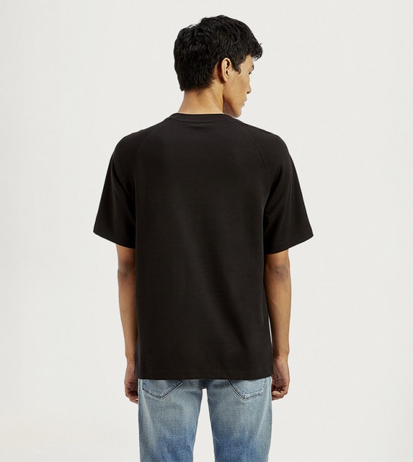 ليفايز ليفايز - أسود Round Neck T-Shirts