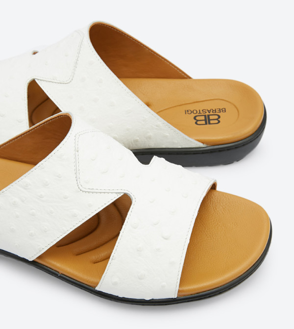Berastogi @ CCC CCC - White Sandals