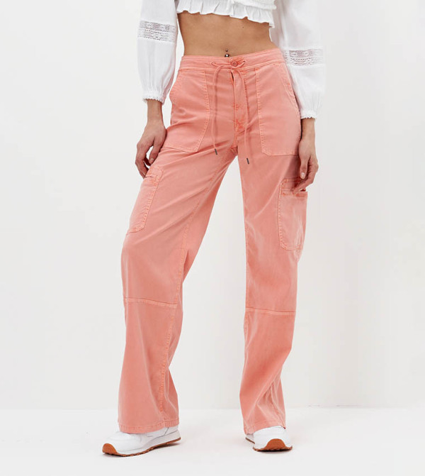 أميريكان أيغل أميريكان أيغل - لون مرجاني  بنطال كاجوال