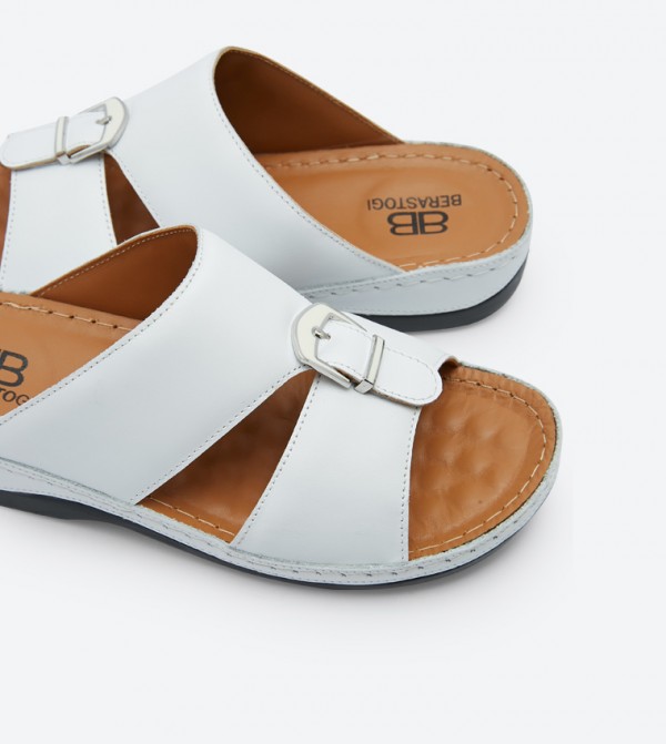 Berastogi @ CCC CCC - White Casual Sandals