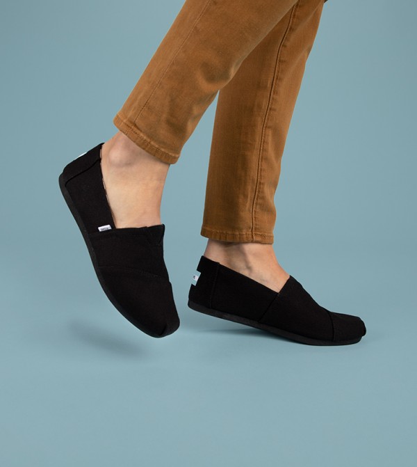 تومز تومز - أسود Loafers & Moccasins