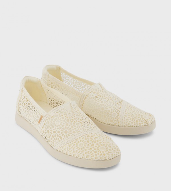 تومز تومز - بيج Casual Slip-ons