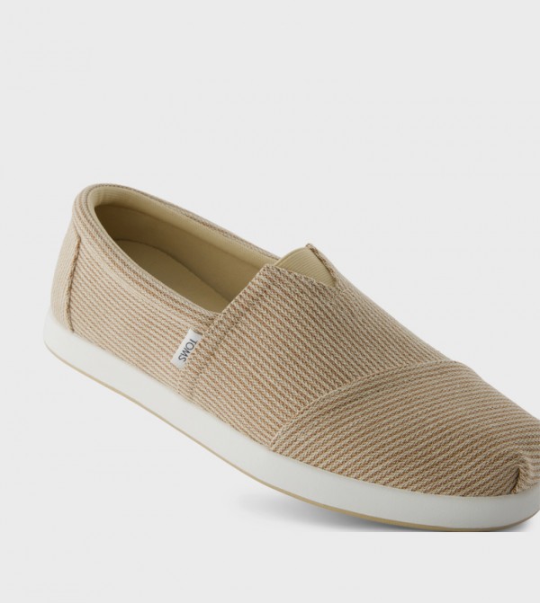 تومز  - بيج Casual Slip-ons