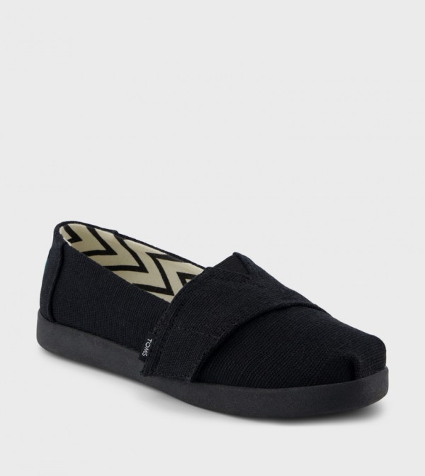 Toms Toms - Black Casual Slip-On's