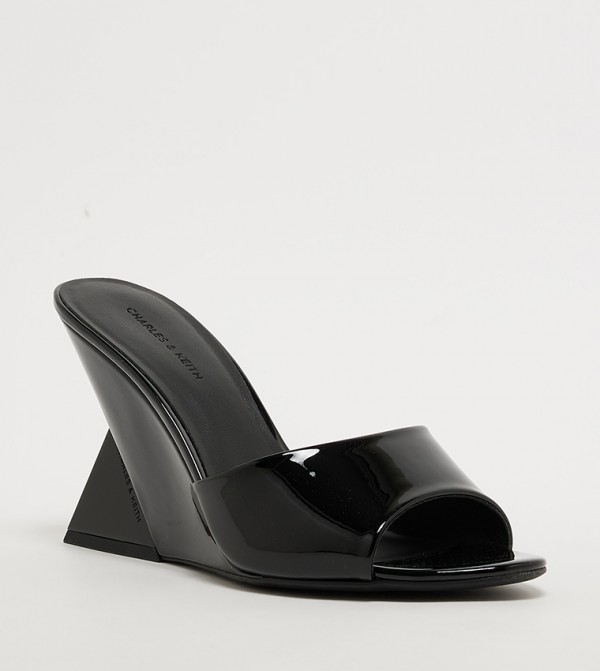 Charles & Keith Charles & Keith - Black Wedges