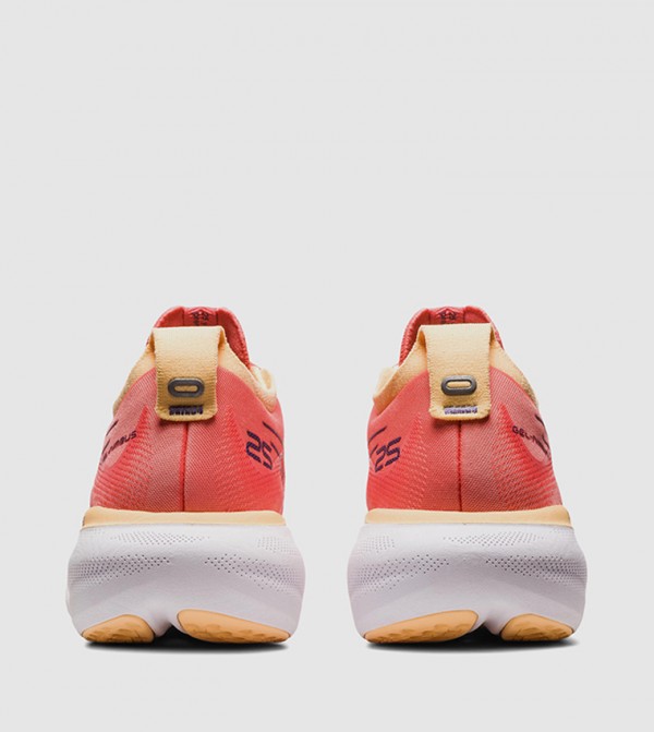 Asics newrunningwomen - Peach Running Shoes