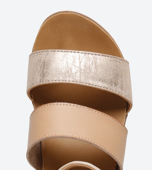 Ugg - Metallic Flat Sandals