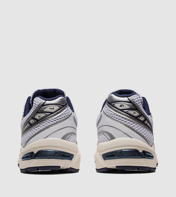 Asics Asics - White Lace Up