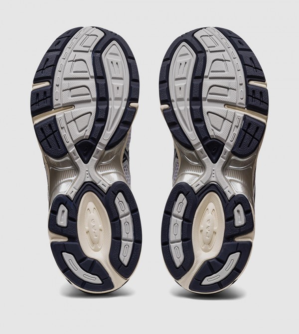 Asics Asics - White Lace Up