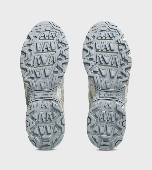 Asics  Sneakers - Beige Low Top