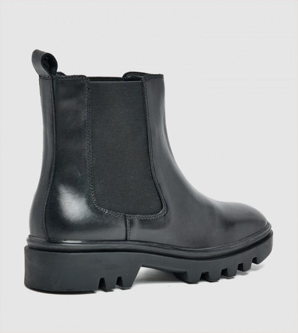 Hush Puppies  Ankle Boots - Black Ankle length Boots