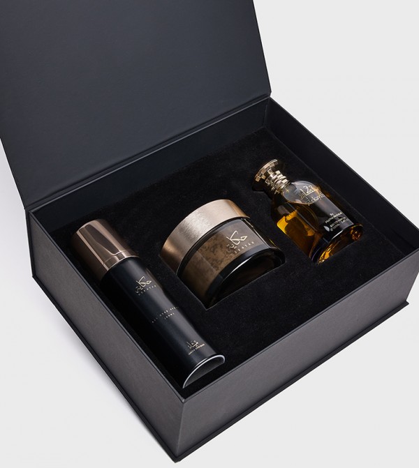 ميثاء عبدالجليل   مستلزمات الحلاقة - متعدد Fragrances & Body Lotion