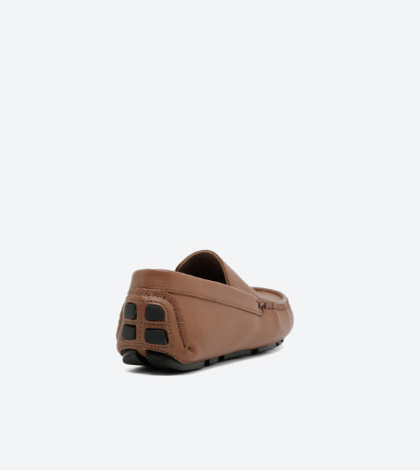 ZAHA @ CCC  - Brown Sneakers