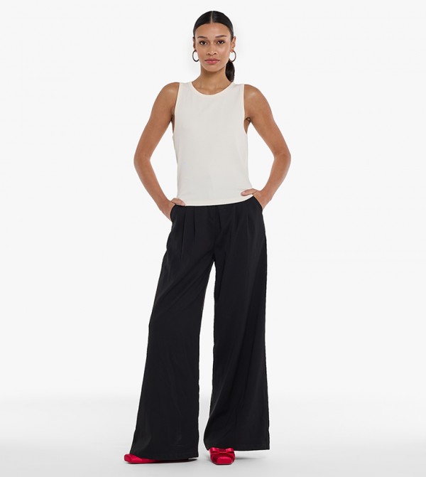 BCBG BCBG - White Sleeveless Tops