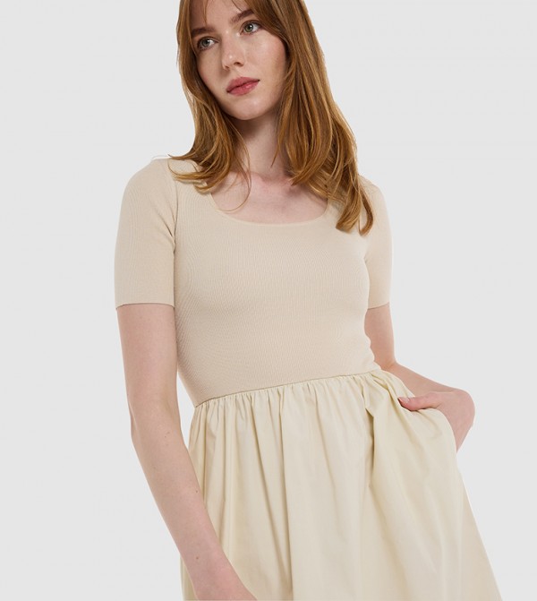 BCBG BCBG - Beige Maxi Dresses