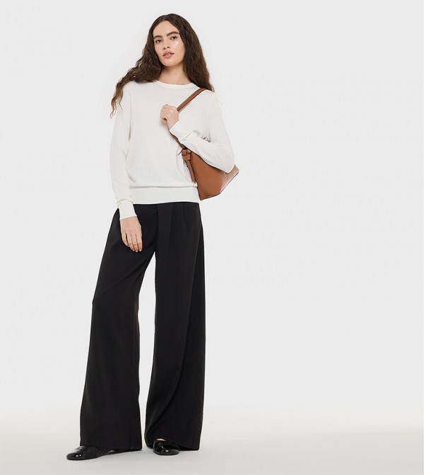 BCBG  Sweaters - White Round Neck Sweaters