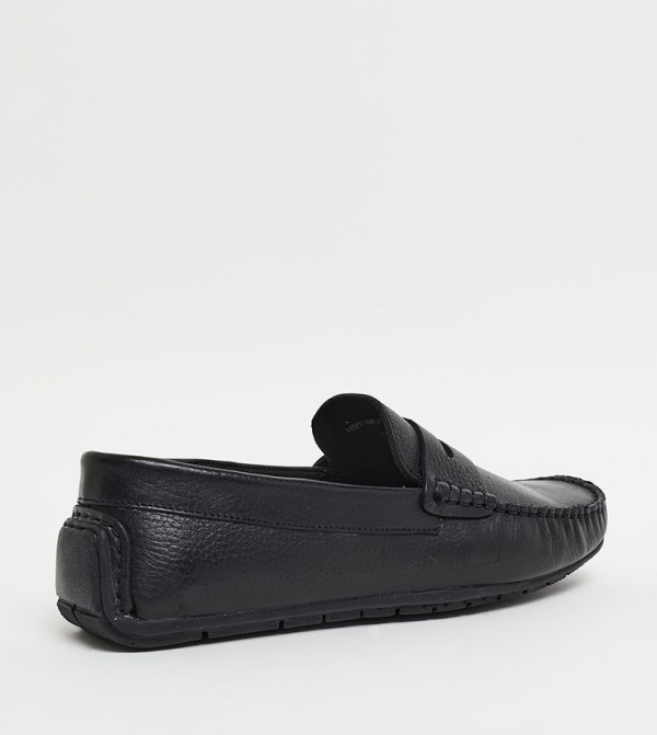 Hush Puppies  Loafers & Moccasins - Black undefined