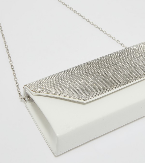 Tyra Tyra - White Clutches