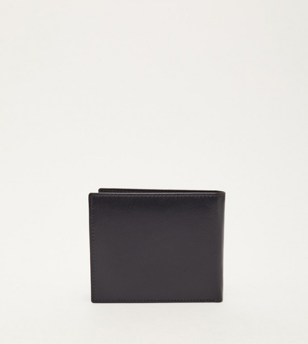 Berastogi @ CCC CCC - Navy Wallets