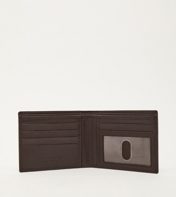 Berastogi @ CCC CCC - Brown Wallets