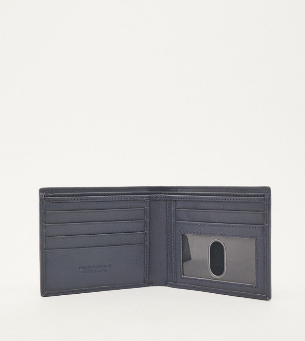 Berastogi @ CCC CCC - Blue Wallets